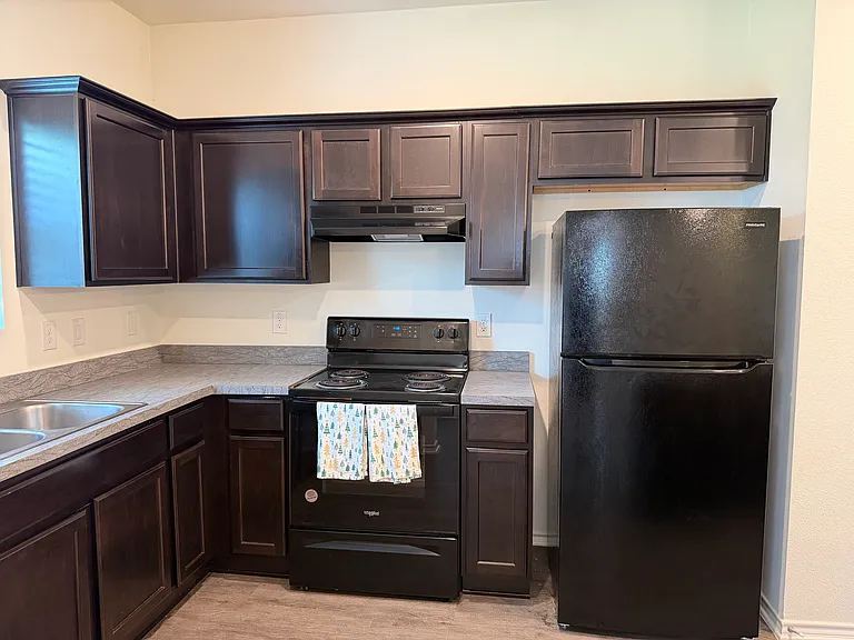 2237 Diamond Dr — Photo 12