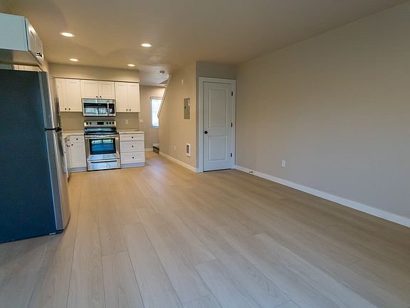 Living room/Kitchen