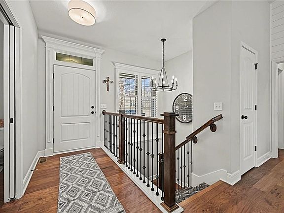 5th image of 18301 Belinda Dr
