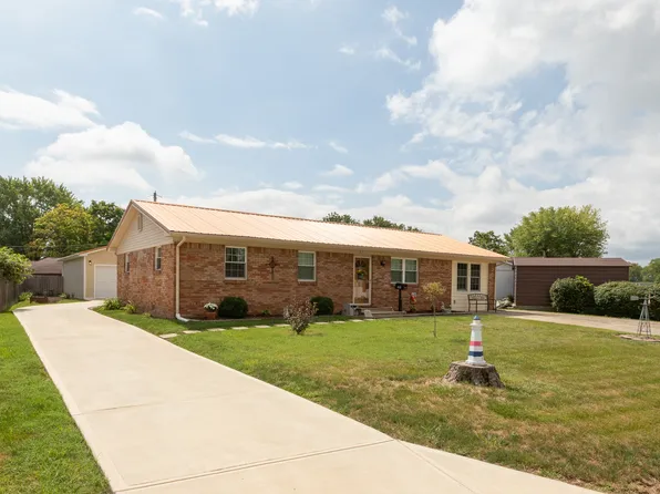 515 Middle Park Dr, Edinburgh, IN 46124