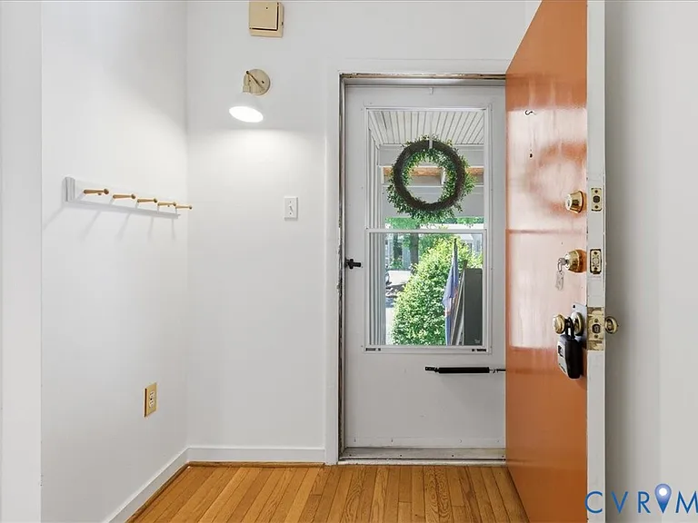 10280 Iron Mill Rd — Photo 3