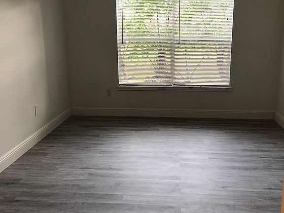 5th image of 2504 Grassy Point Dr Unit 104