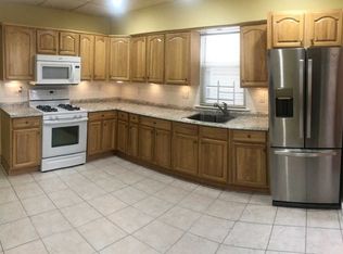 425 Hamilton St FLOOR 3, Harrison, NJ 07029