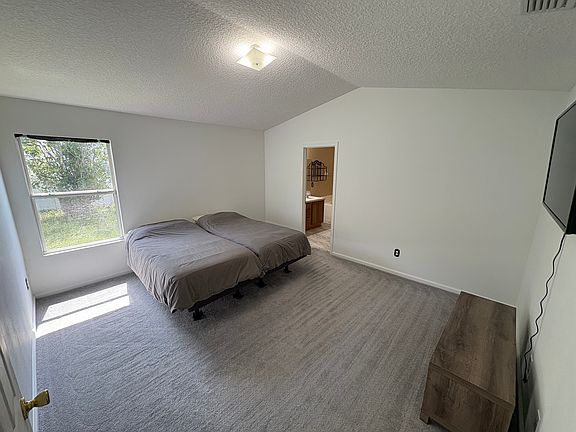 2nd image of 9392 Arbor Glen Ln