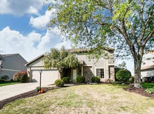 8207 Victoria Woods Pl, Fort Wayne, IN 46825