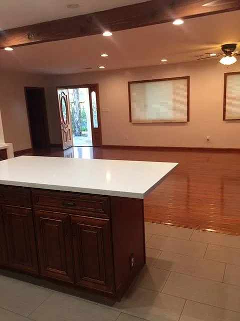 7345 Lasaine Ave — Photo 4