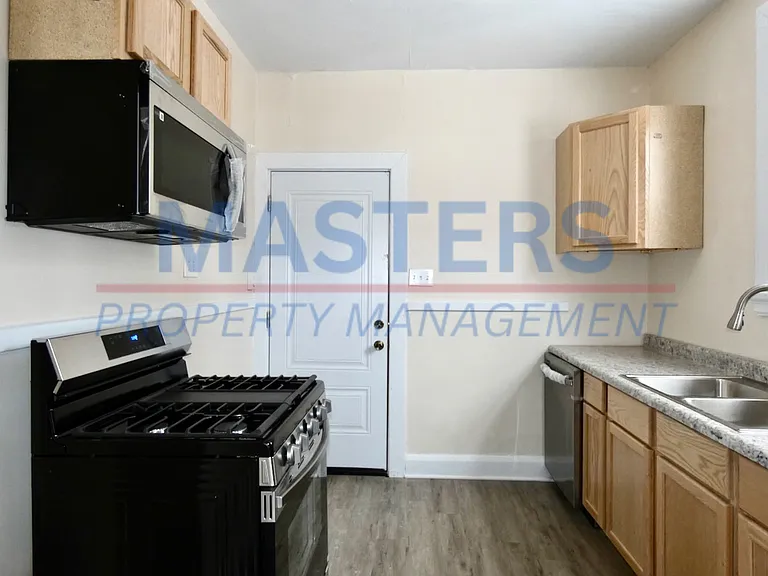 425 Boston Pl #2 — Photo 15