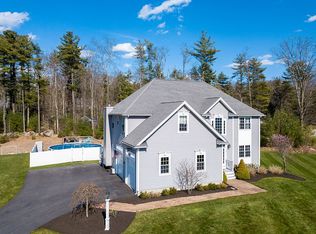 90 Princess Ln, Raynham, MA 02767