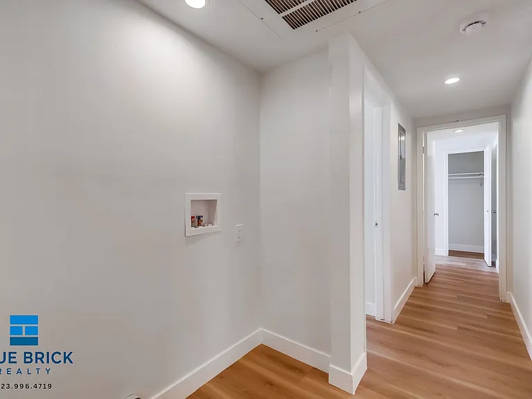 5415 Corteen Pl #22 — Photo 32