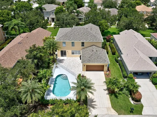 1301 Hometown Dr, Vero Beach, FL 32966