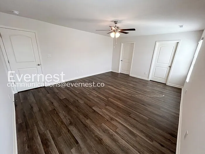 109 Maple Spring Trl — Photo 7