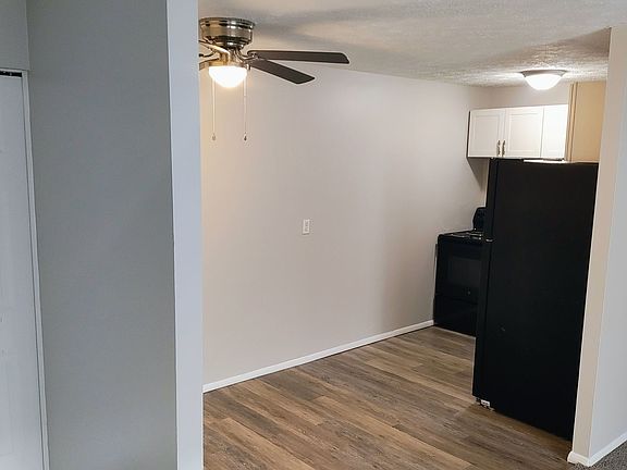 4th image of 3326-3332 Glenmore Ave #3332-12