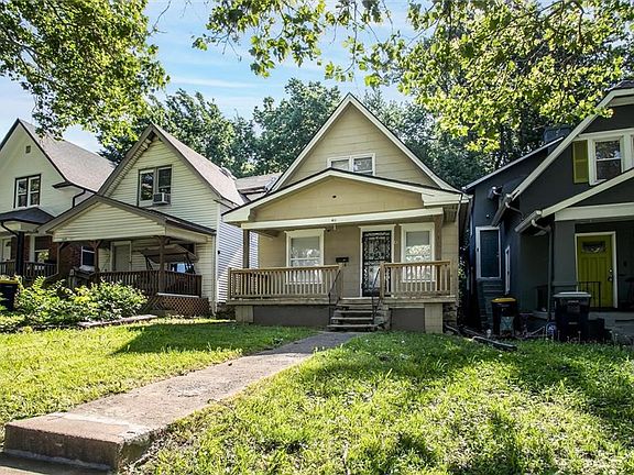3rd image of 411 Norton Ave