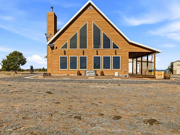 3rd image of 59 Bridle Path