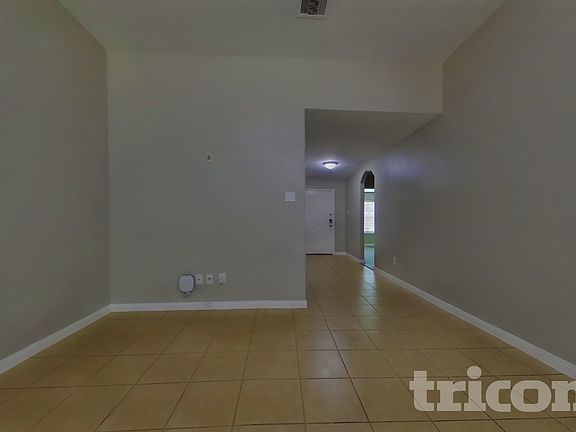 2nd image of 336 Comanche Plains Rd