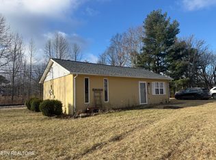 712 Woodcliff Rd, Monterey, TN 38574