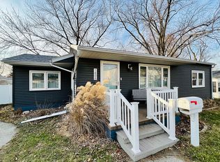 1406 Grand Ave, Muscatine, IA 52761