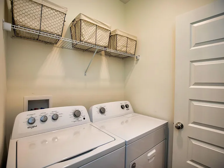 4260 Brevard Blvd — Photo 33
