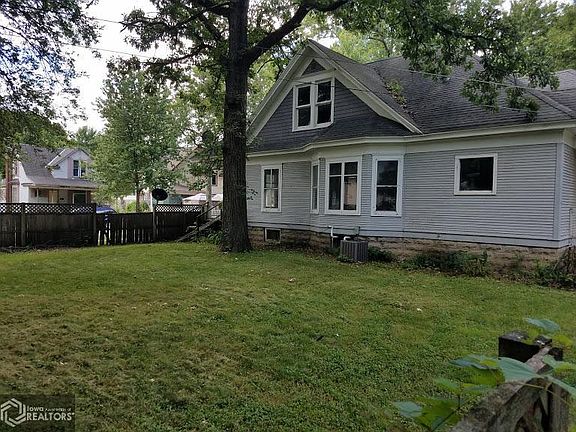 2nd image of 314 3rd St NW