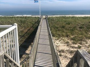 717 Dune Rd, Westhampton Beach, NY 11978