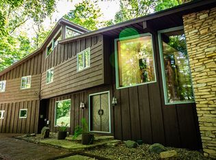 21340 Kern Rd, South Bend, IN 46614