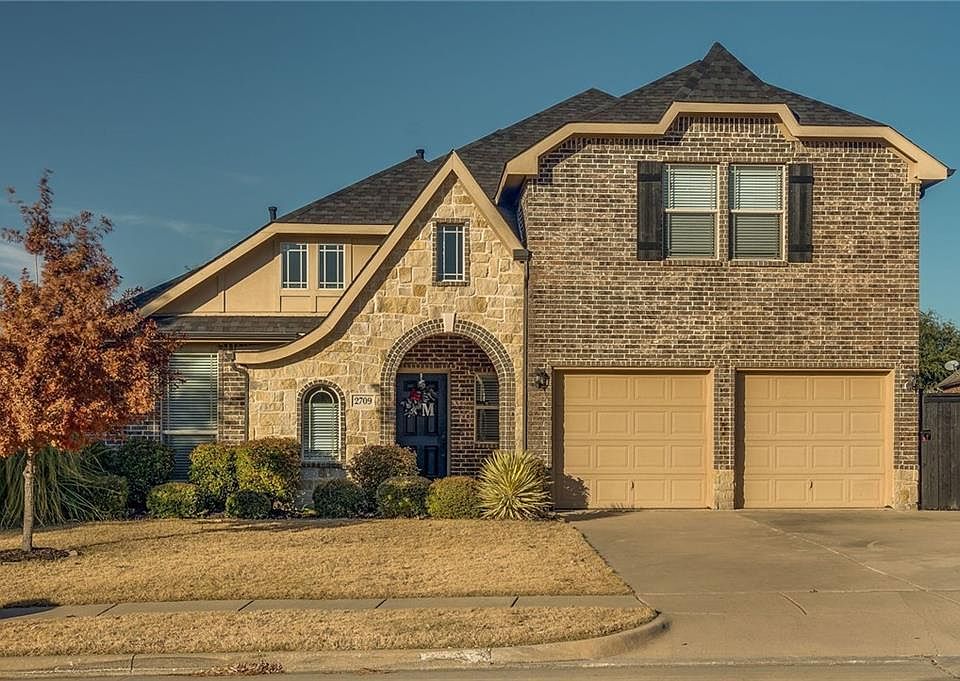 1st image of 2709 Pine Trail Dr