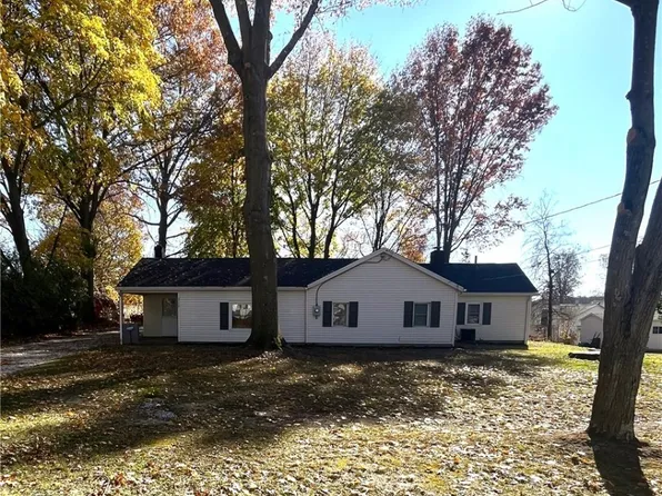 2772 Oswego Ave, Akron, OH 44312