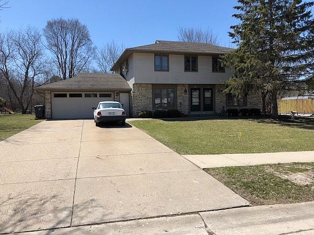 1st image of 844 S Imperial Dr