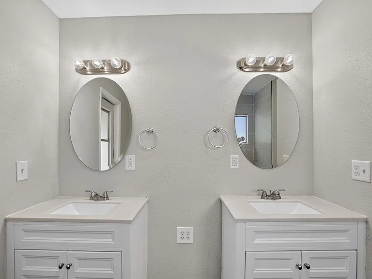 1206 Sail Way — Photo 36