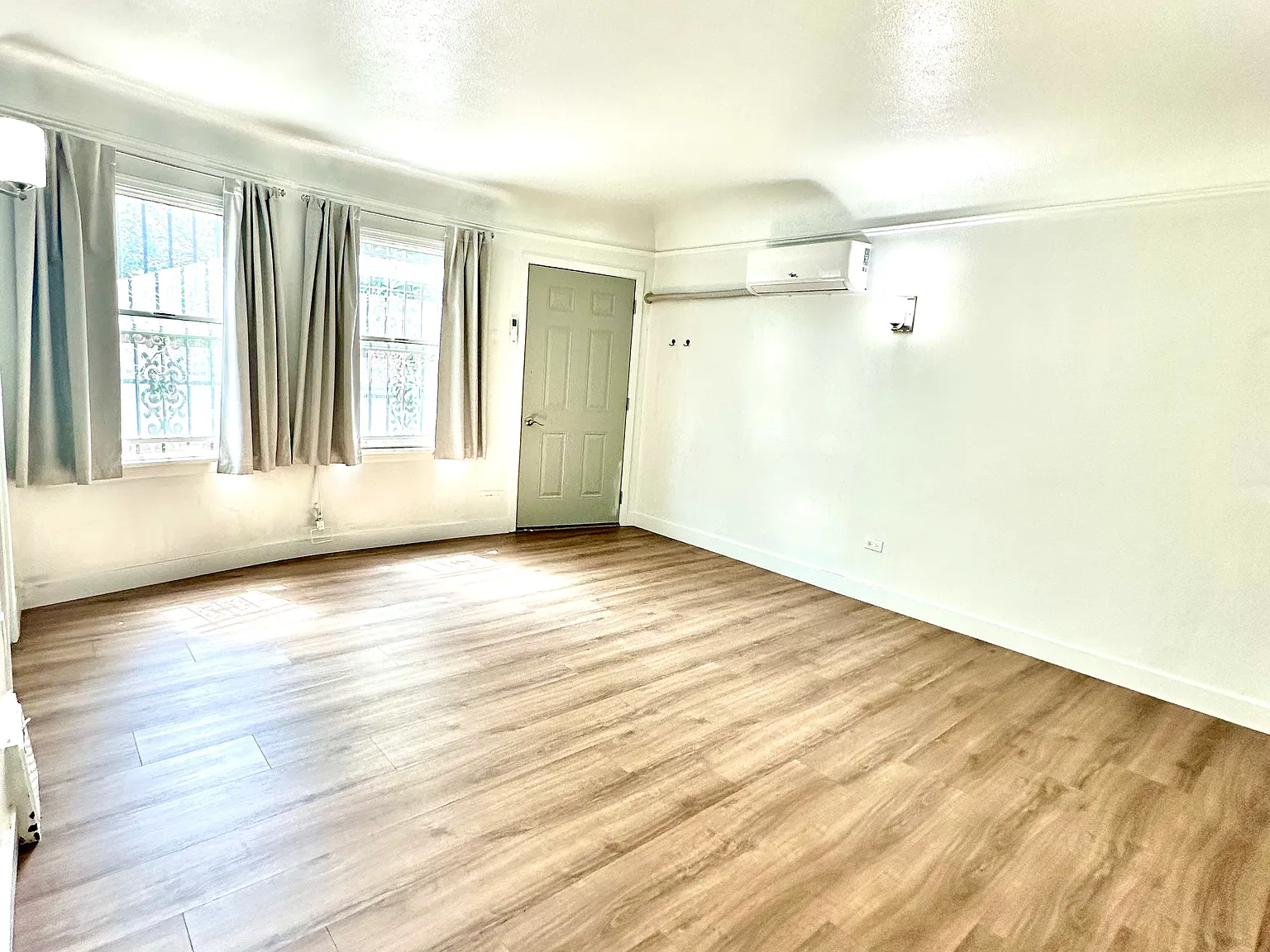 1514 S Chapel Ave — Photo 4