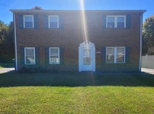 6914 Wood Haven Rd, Roanoke, VA 24019