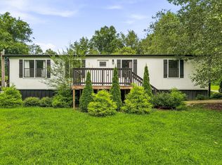 563 Sunset Point Rd, McMinnville, TN 37110
