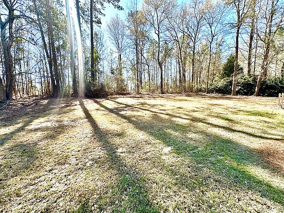 4th image of 761 Partridge Rd