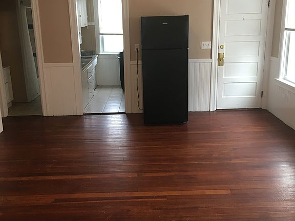 2nd image of 61 Fales St #2