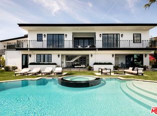 10932 Savona Rd, Los Angeles, CA 90077