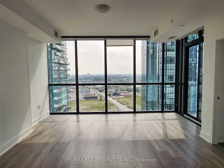 2908 Highway 7 Rd #1803 — Photo 3