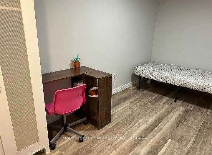 1 bed, $900 — Photo 2