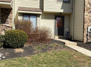 2 Flintlock Ln, Chesterbrook, PA 19087