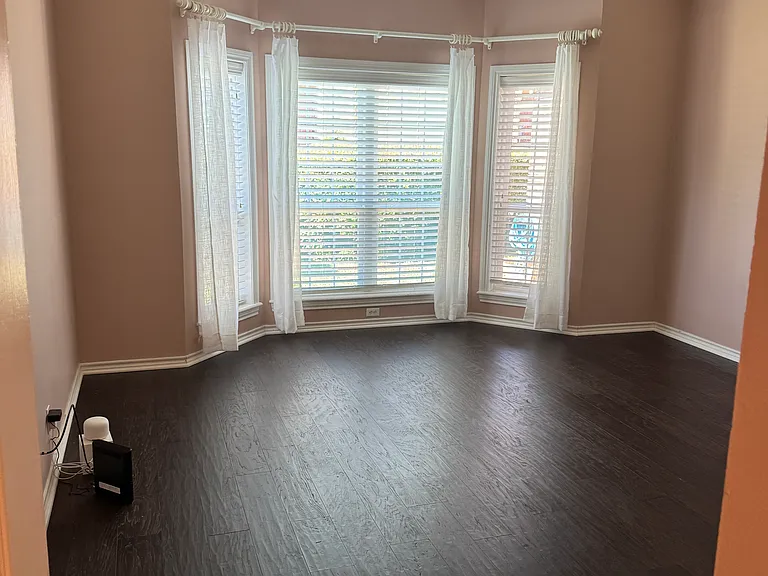 7117 Holly Square Ct — Photo 13