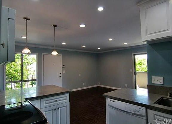 2nd image of 812 Coriander Dr Unit J