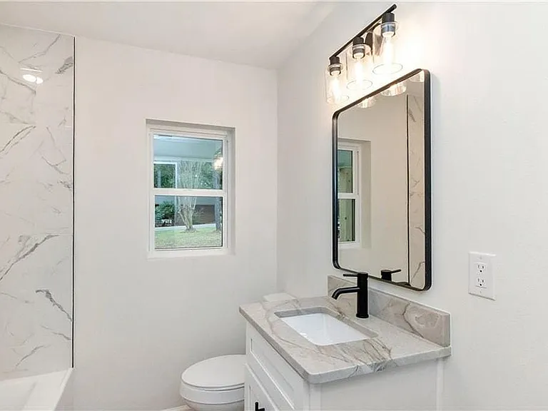 421 McQueen Ave — Photo 11