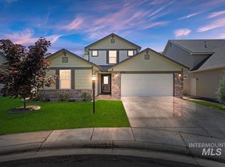 6775 E Greens Dr, Nampa, ID 83687