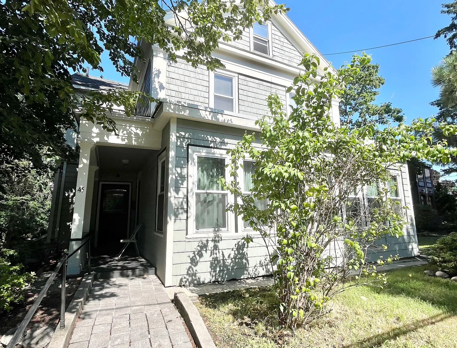 2 bed, 9999 sqft, $2,800 — Photo 1