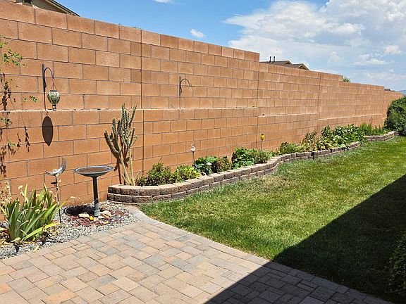 5th image of 5917 Colfax Pl NE