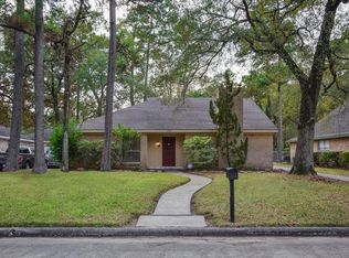 1838 Willow Point Dr, Kingwood, TX 77339