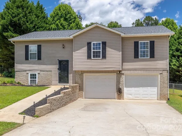 5260 Eider Ln, Granite Falls, NC 28630