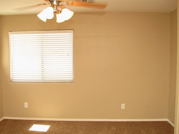 2nd image of 1938 E Loma Vista St