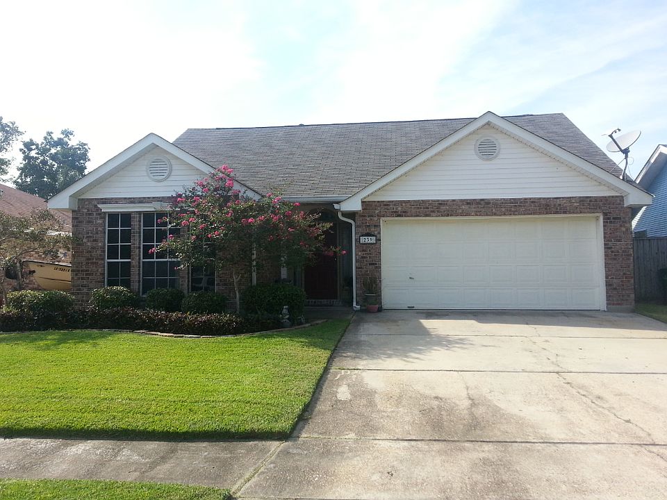 1st image of 239 River Village Dr