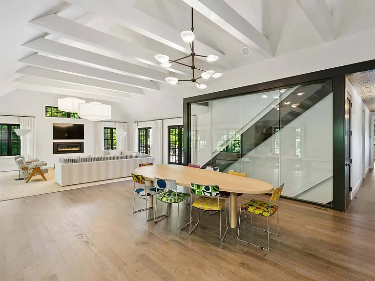 22 Carver St — Photo 11