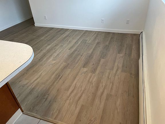 2nd image of 118 NW College Ave APT 6
